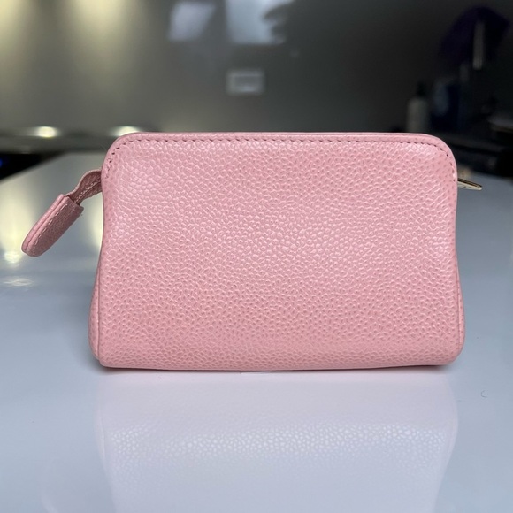 Rare Chanel Pink Caviar Cosmetic Pouch - Picture 2 of 7